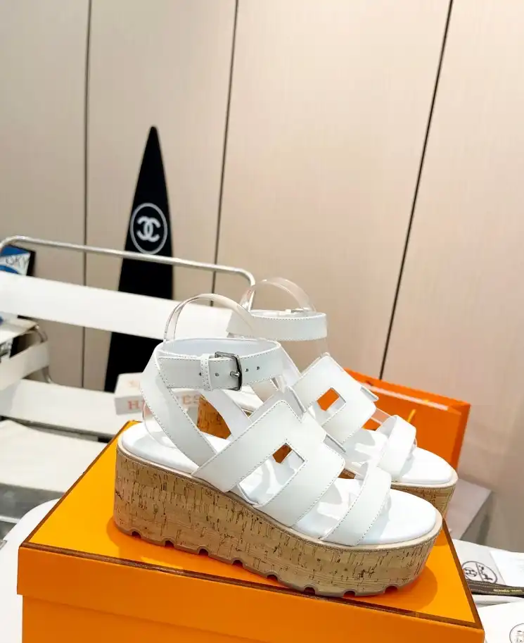 hype Hermes Sandals