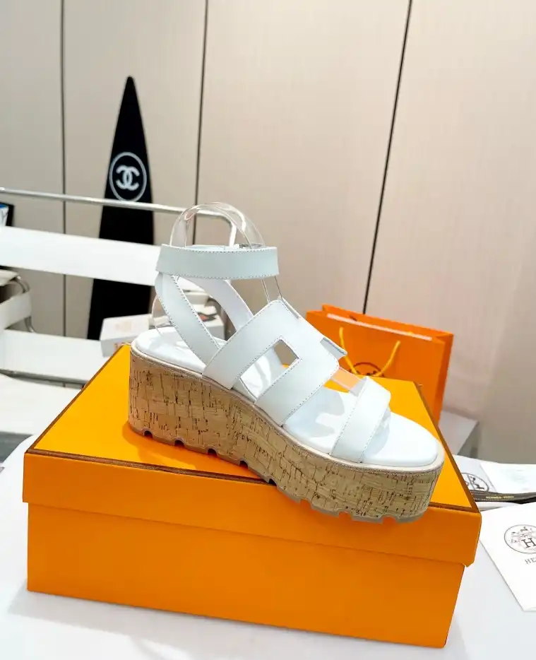 hype Hermes Sandals