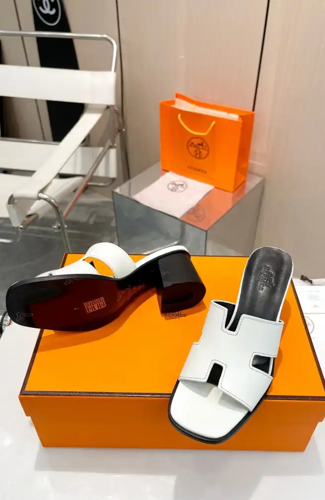 hype Hermes Slippers