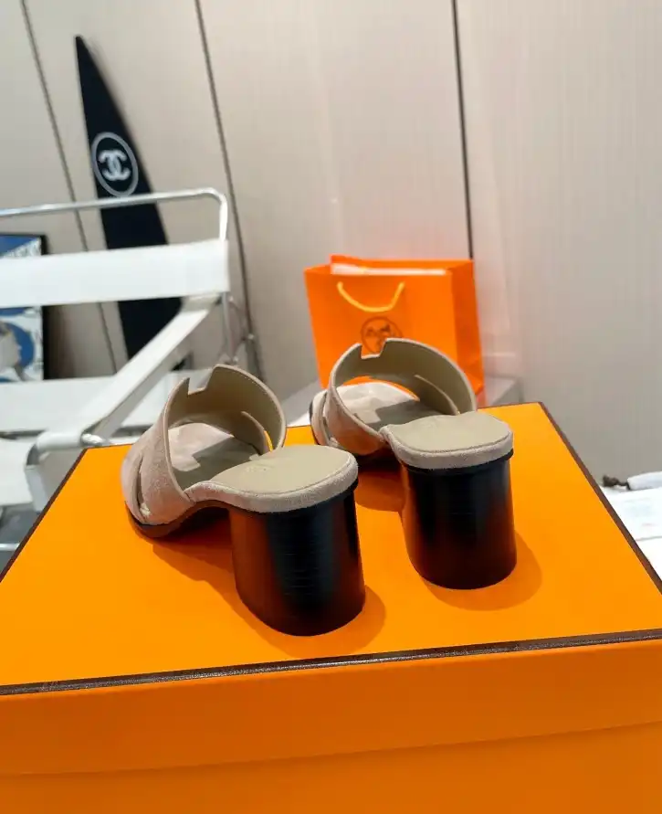 hype Hermes Slippers