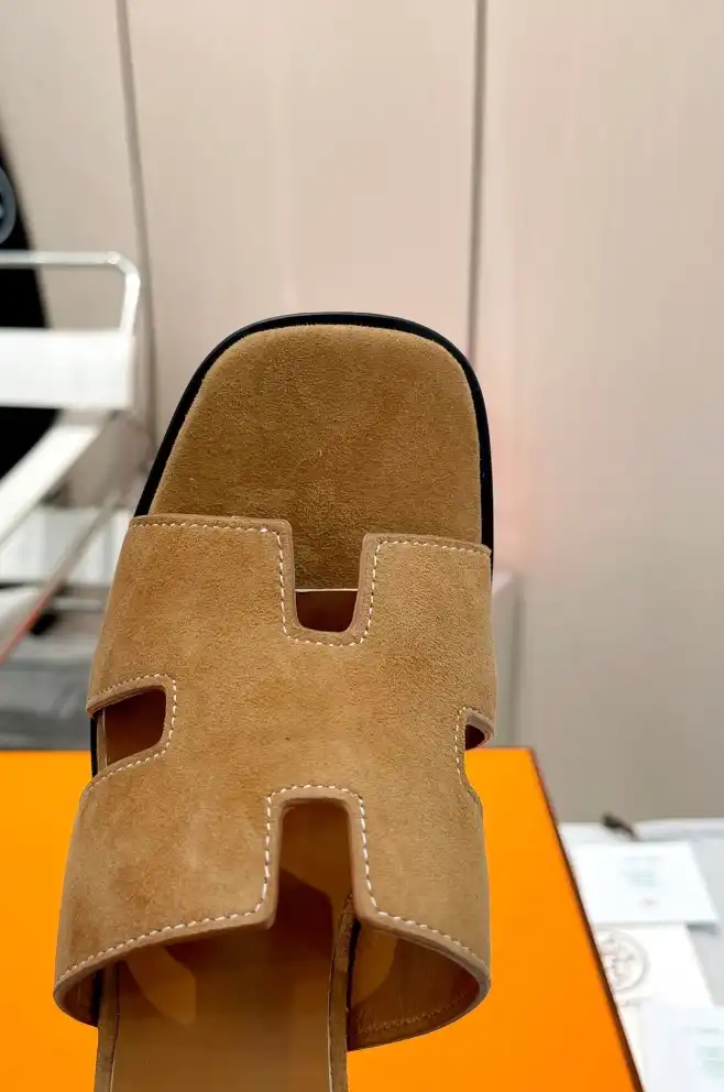 hype Hermes Slippers