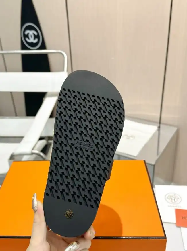 hype Hermes Slippers