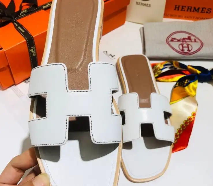 hype Hermes Slippers