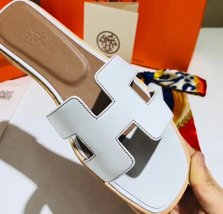 hype Hermes Slippers