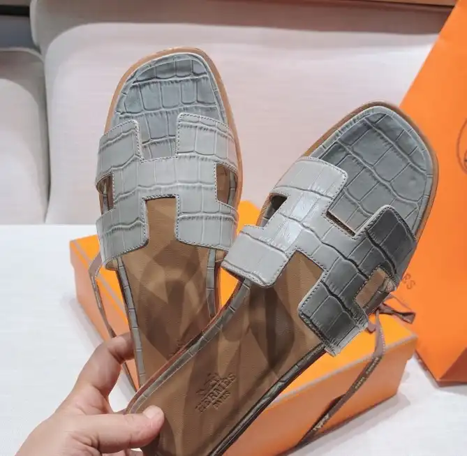 hype Hermes Slippers