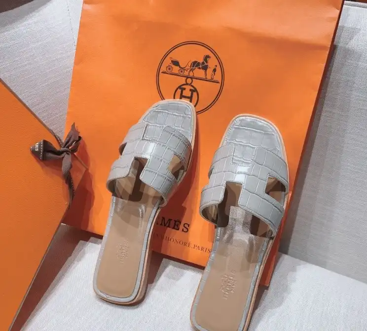 hype Hermes Slippers