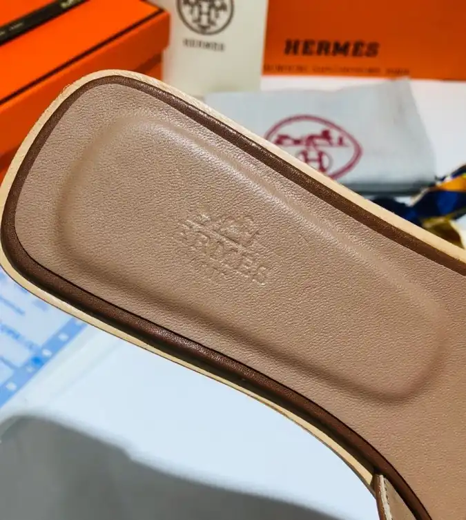 hype Hermes Slippers