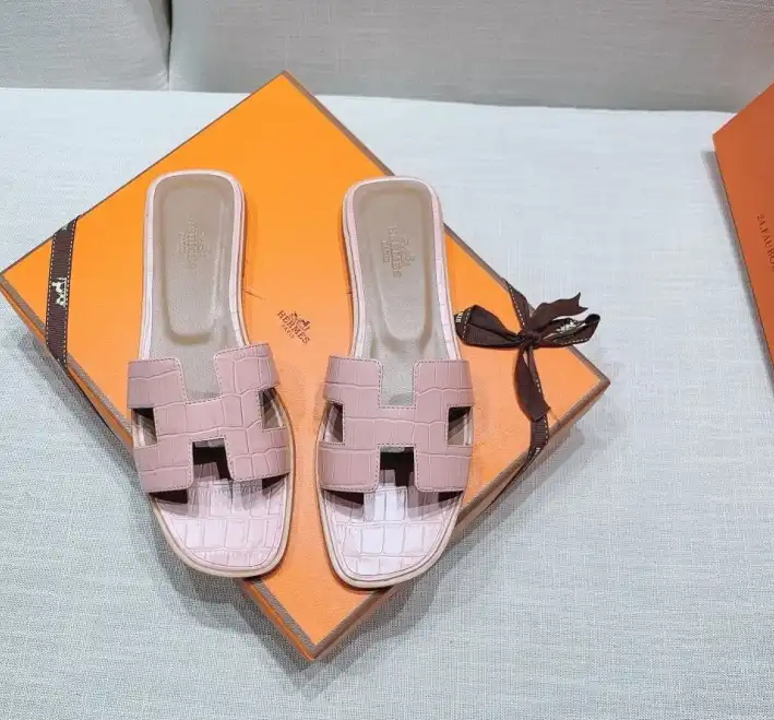 hype Hermes Slippers