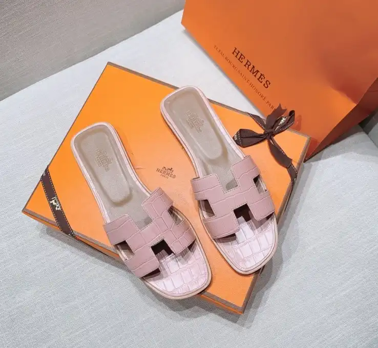 hype Hermes Slippers