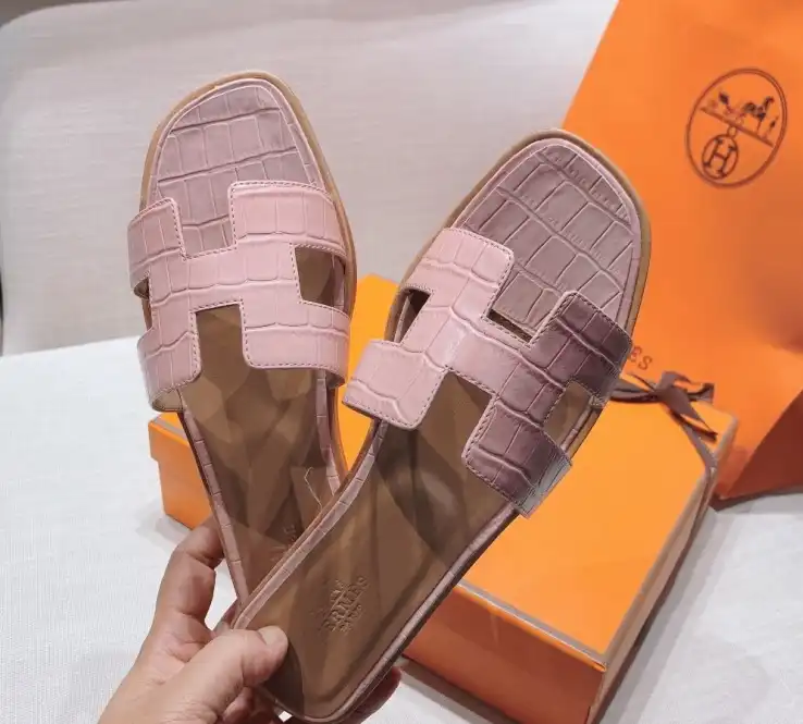 hype Hermes Slippers