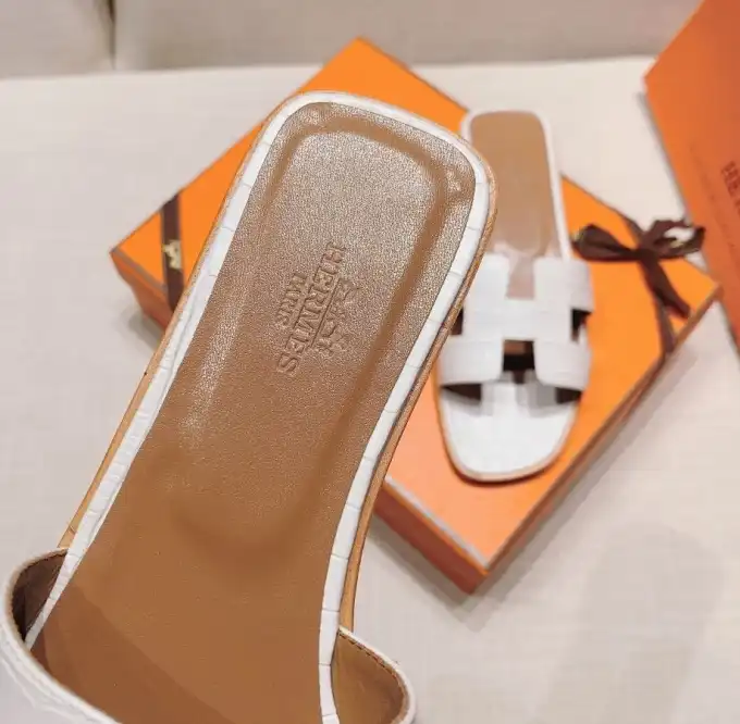 hype Hermes Slippers