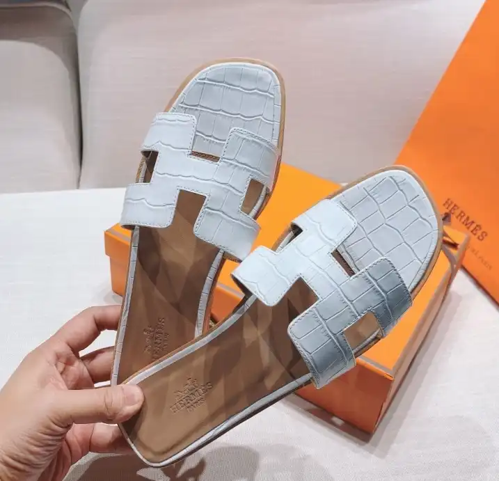 hype Hermes Slippers