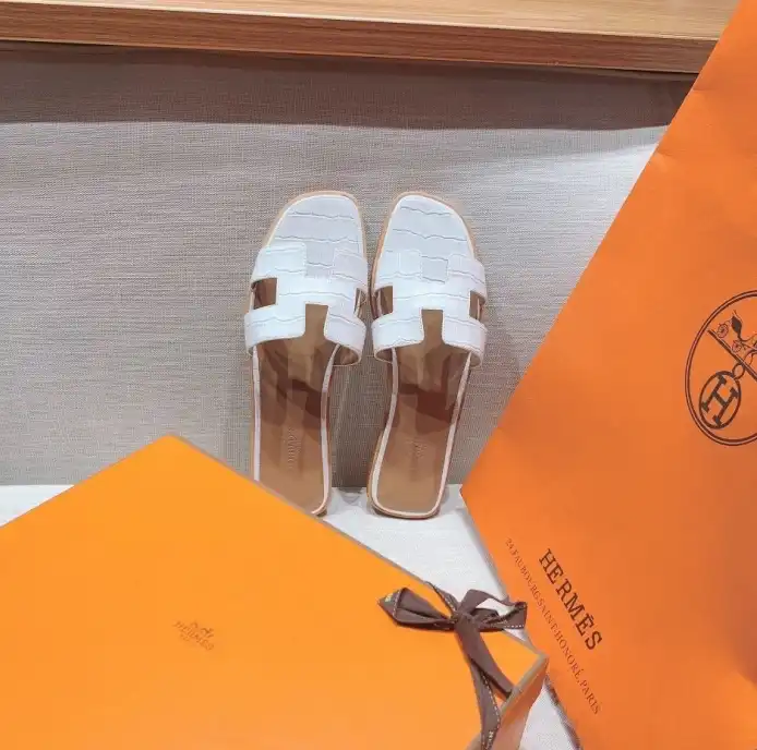 hype Hermes Slippers