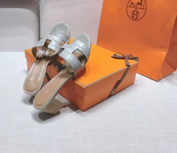 hype Hermes Slippers