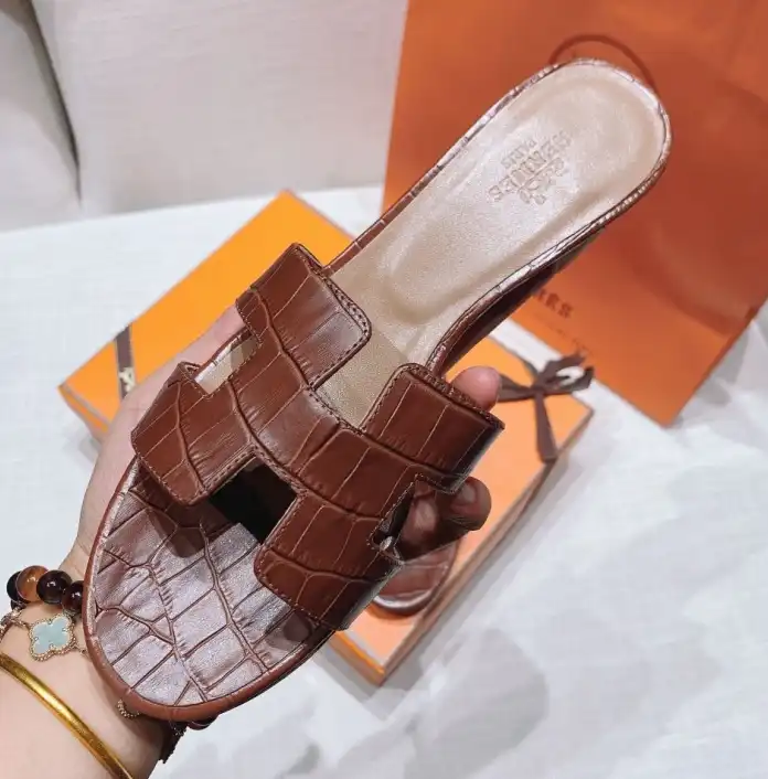 hype Hermes Slippers