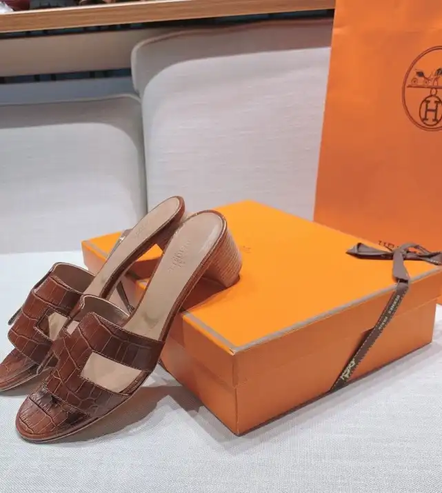 hype Hermes Slippers