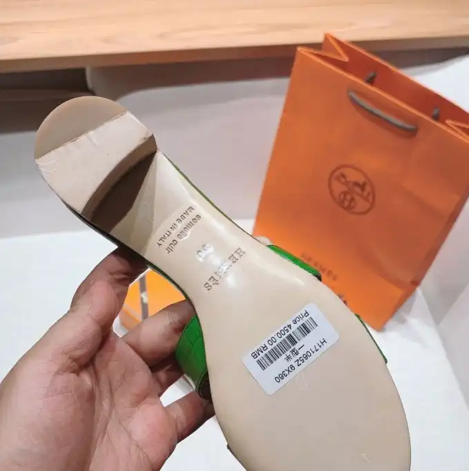 hype Hermes Slippers