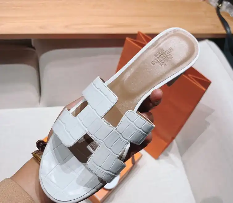 hype Hermes Slippers