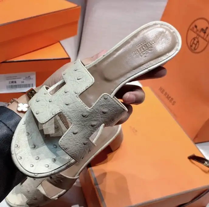 hype Hermes Slippers