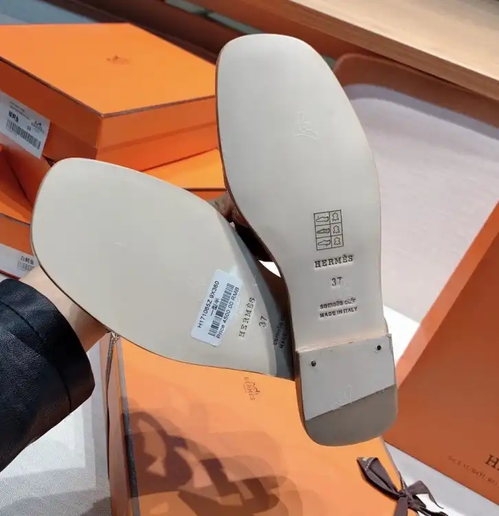 hype Hermes Slippers