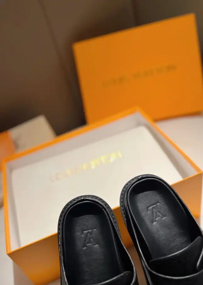 hype LV Slippers