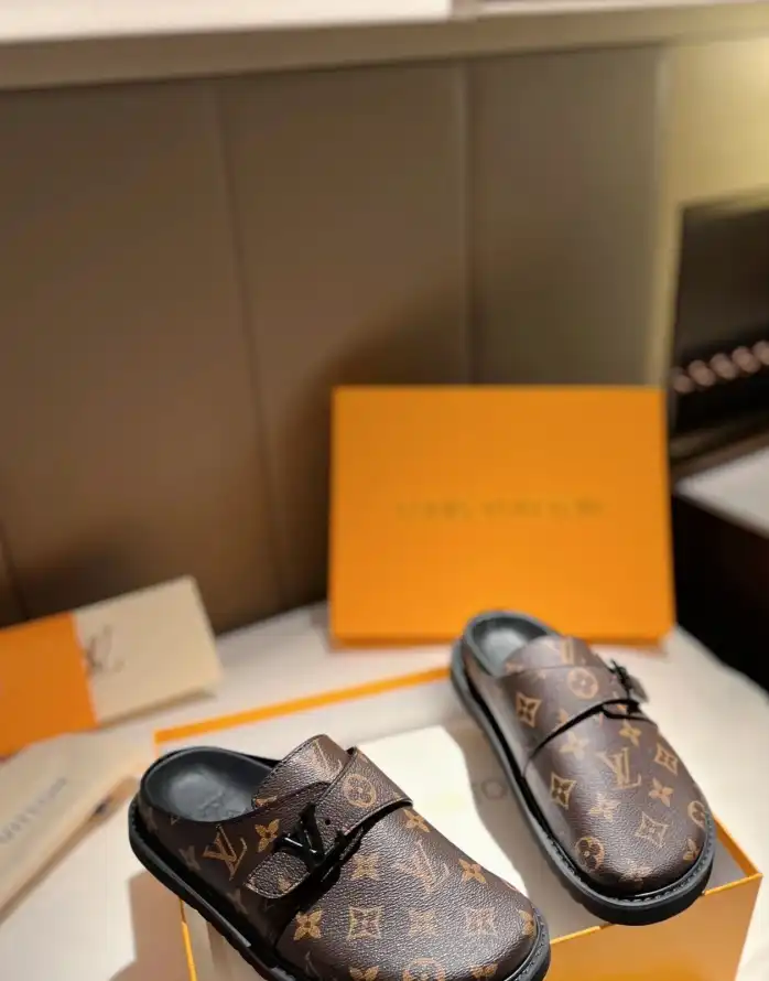 hype LV Slippers