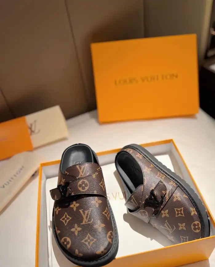 hype LV Slippers