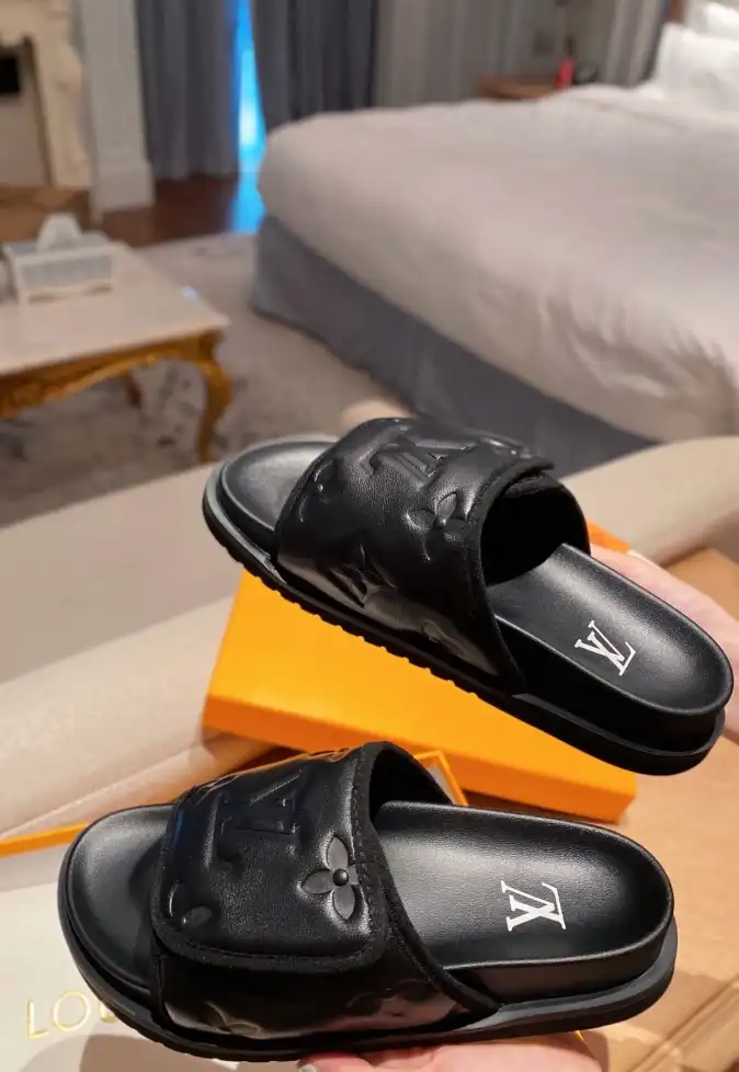 hype LV Slippers