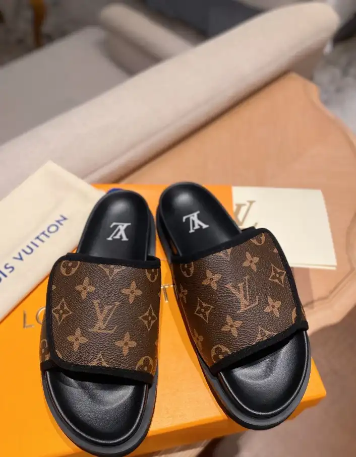 hype LV Slippers