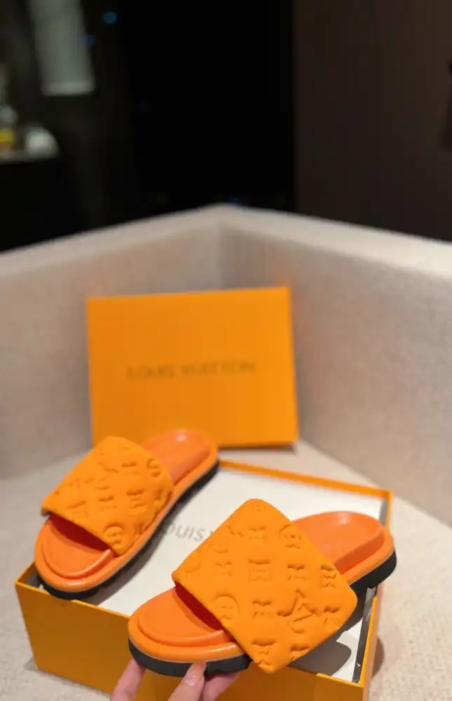 hype LV Slippers