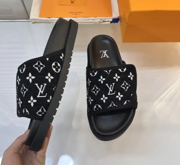 hype LV Slippers