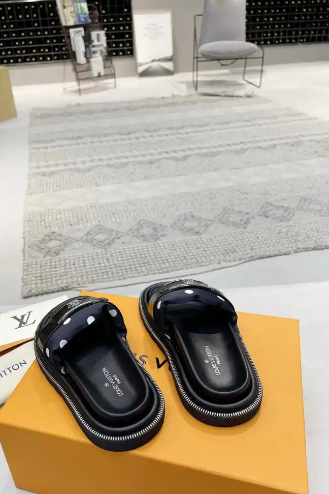 hype LV Slippers