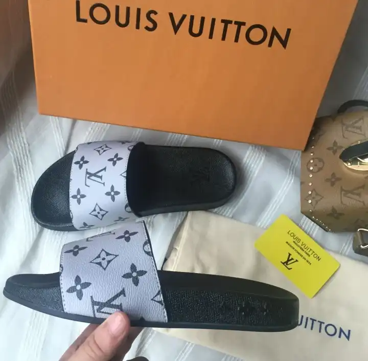 hype LV Slippers