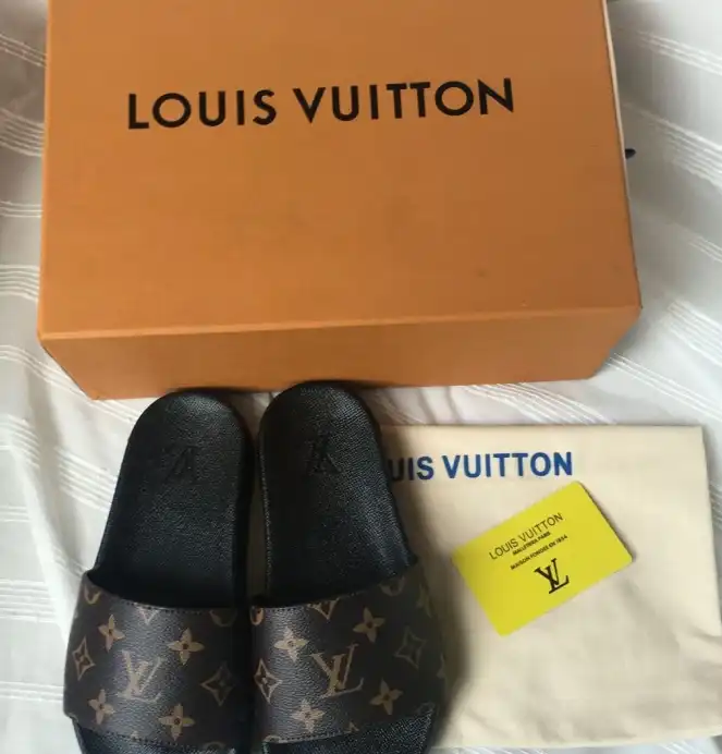 hype LV Slippers