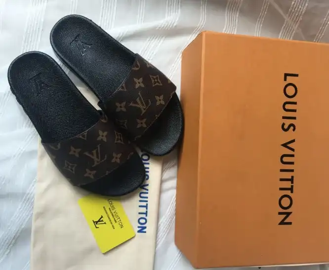 hype LV Slippers