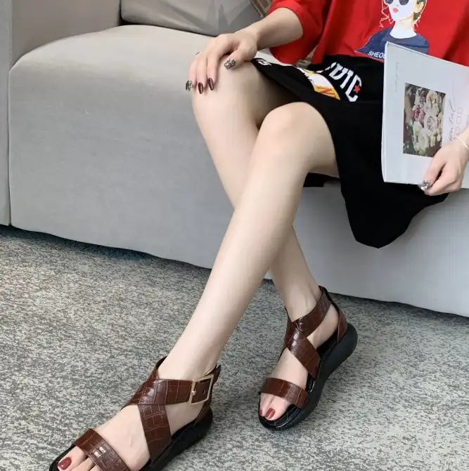 hype LV Sandals