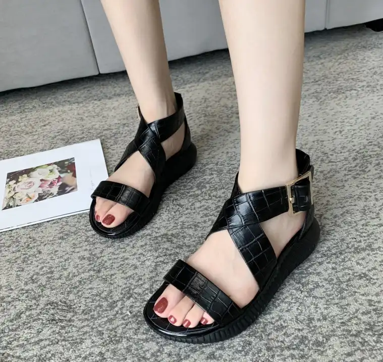 hype LV Sandals