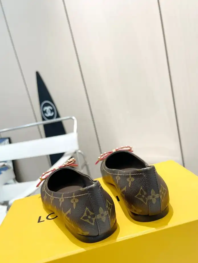 hype LV flat shoes