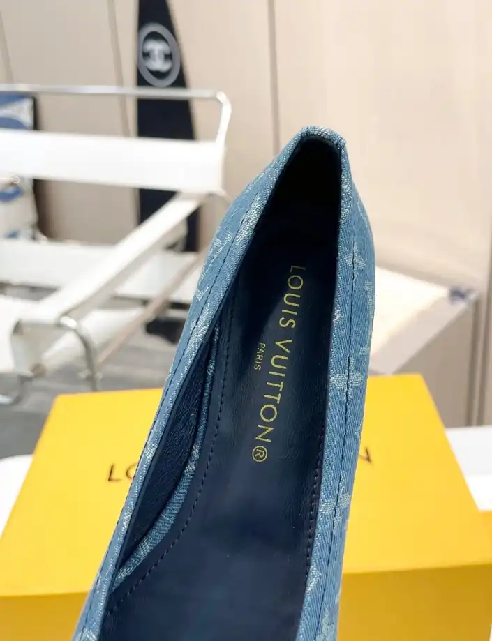 hype LV flat shoes