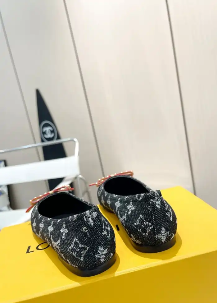 hype LV flat shoes