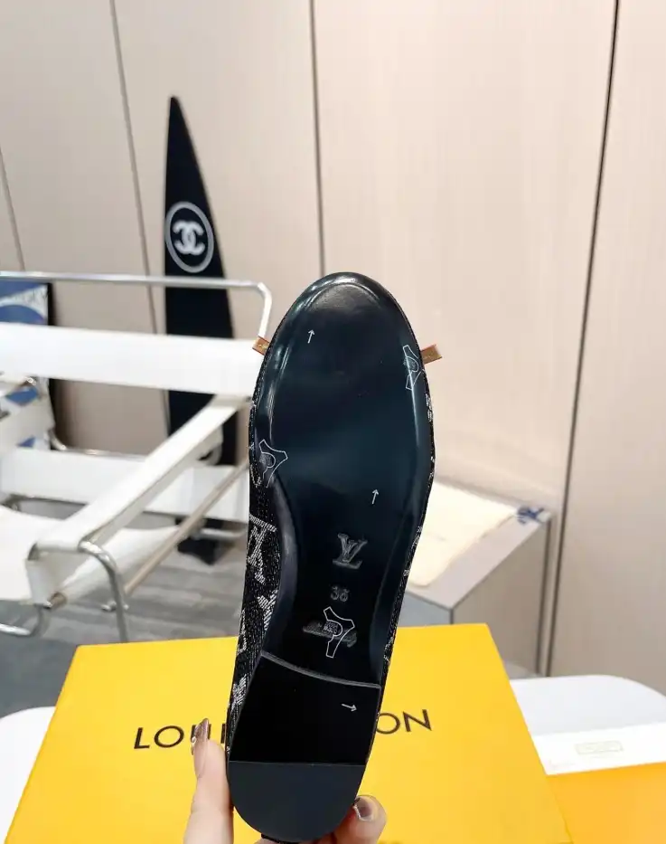 hype LV flat shoes