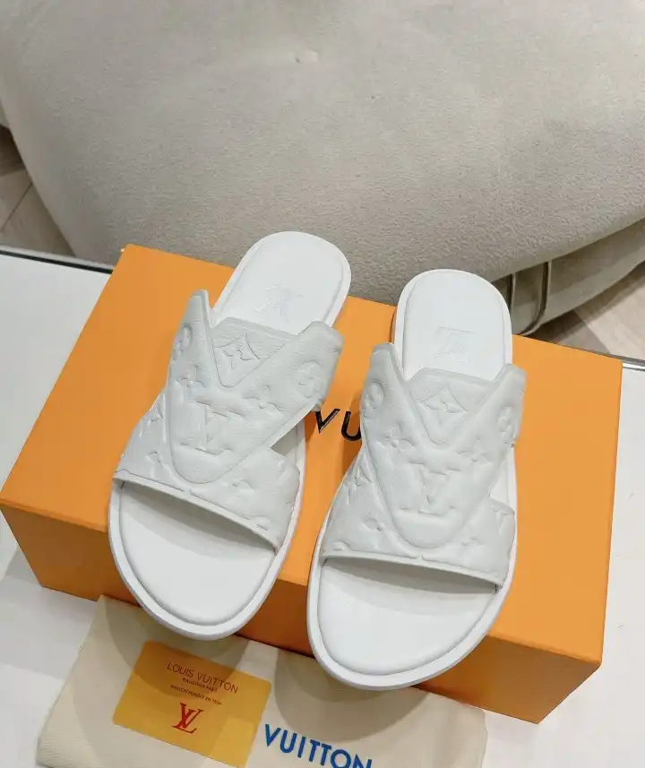 hype LV Slippers