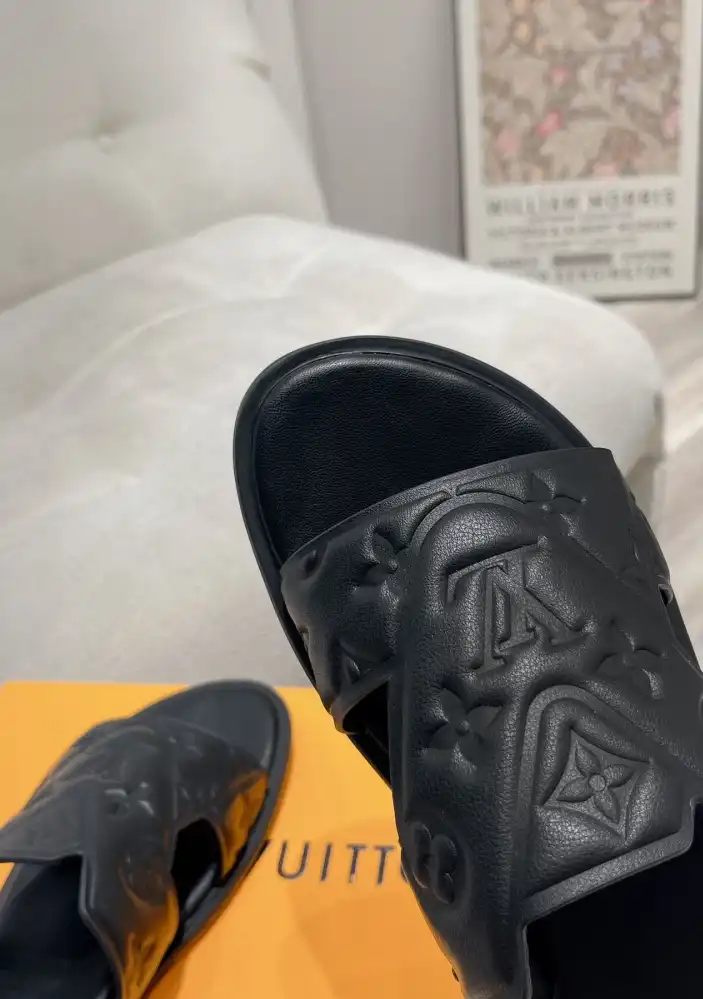 hype LV Slippers