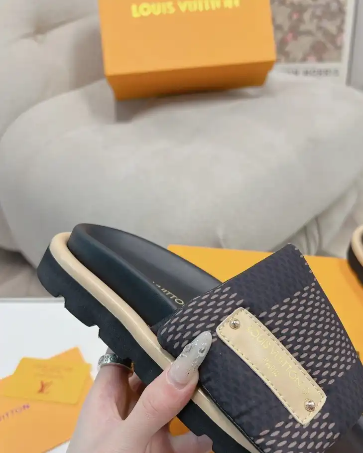 hype LV Slippers