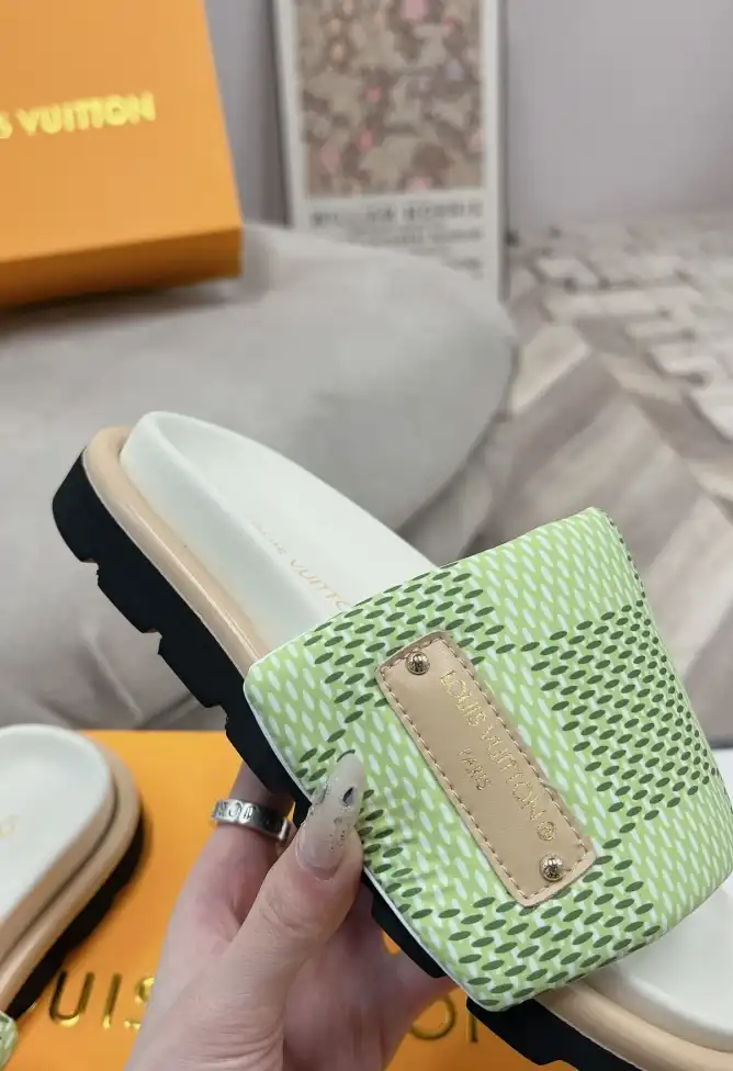 hype LV Slippers