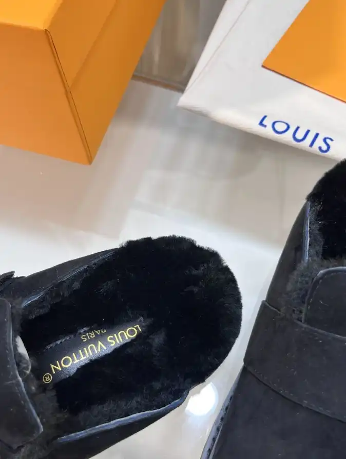 hype LV Slippers