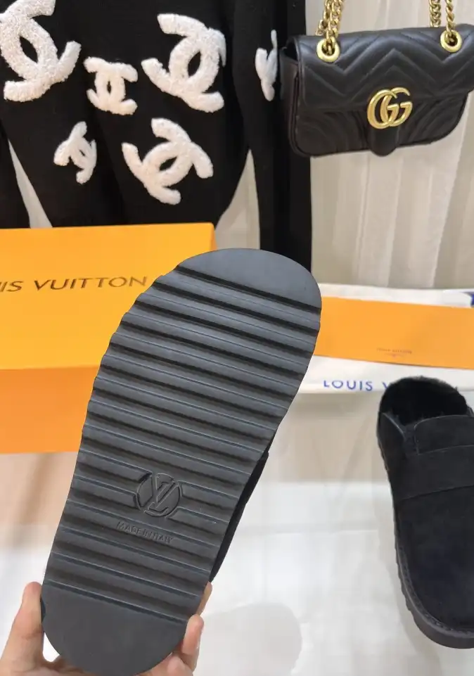 hype LV Slippers