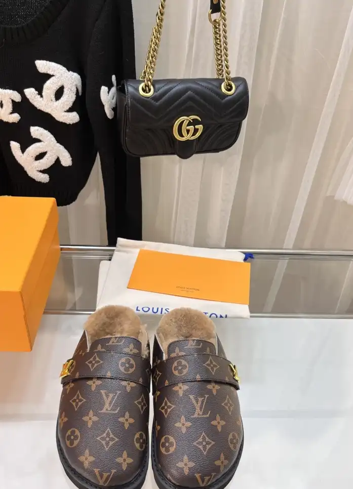 hype LV Slippers