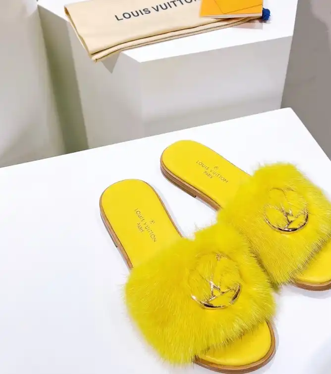 hype LV Slippers