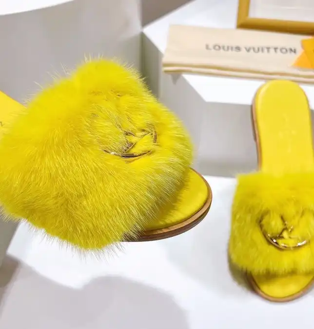 hype LV Slippers